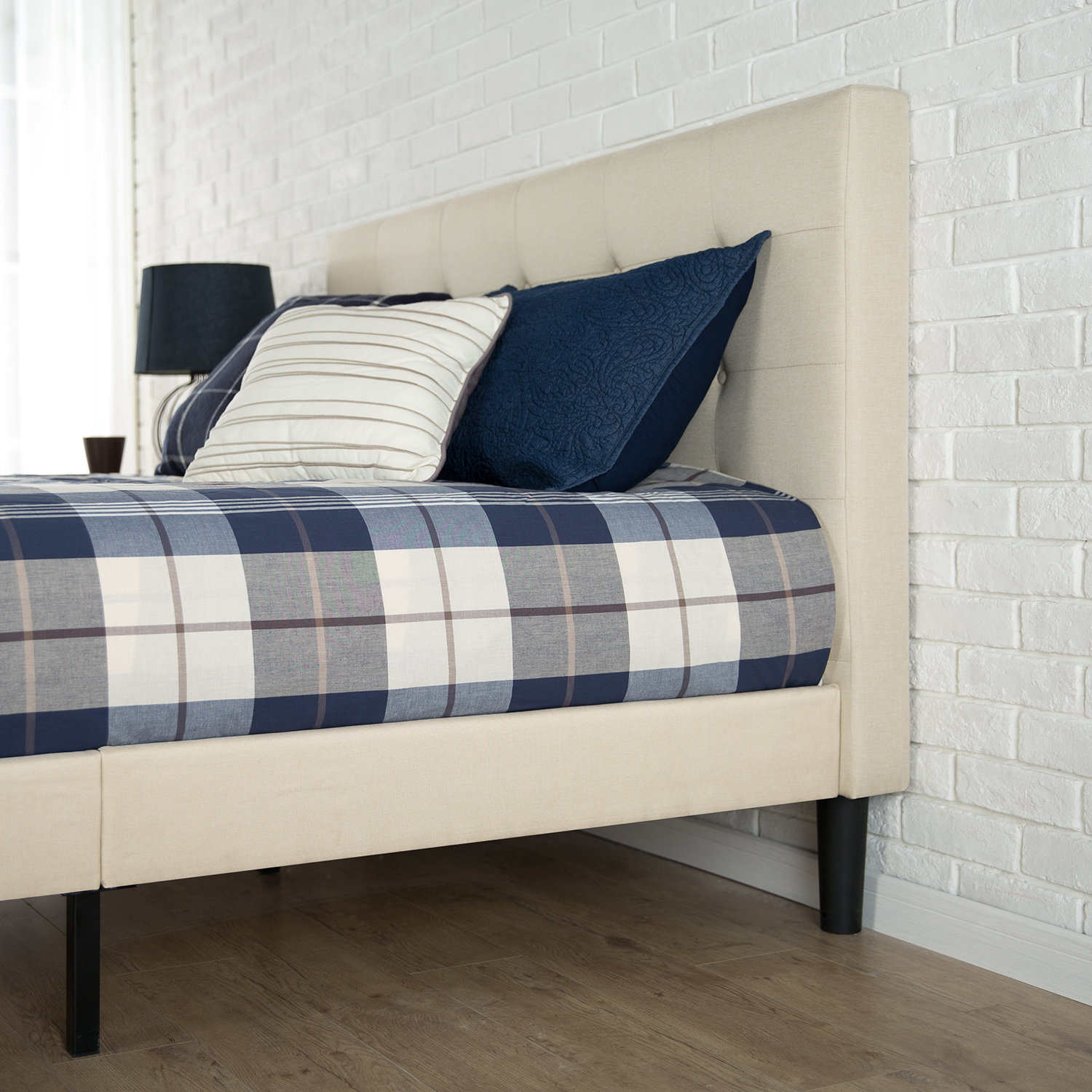 Andover Mills Byard Button Tufted Twin Upholstered Platform Bed